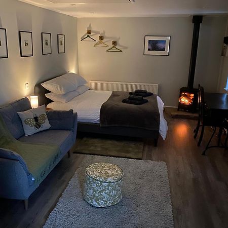 Spalding - Self Contained Studio Double - An Extra Single Bed Can Be Provided المظهر الخارجي الصورة